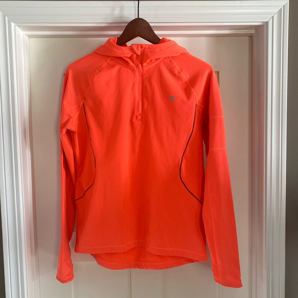 Champion long sleeve outerwear
In excellent used condition